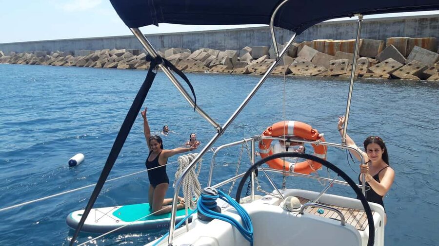 Barcelona: Shared cruise on luxury catamaran Drinks + Snacks - The shared luxury catamaran experience: comfort, drinks, and pacing