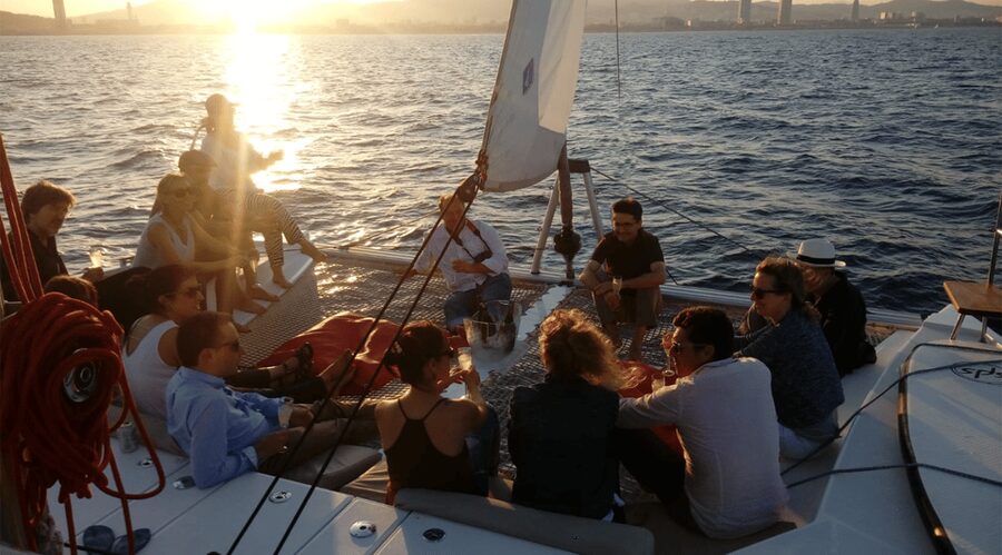 Barcelona: Shared cruise on luxury catamaran Drinks + Snacks - Olympic Port to La Barceloneta: the easy first skyline photos