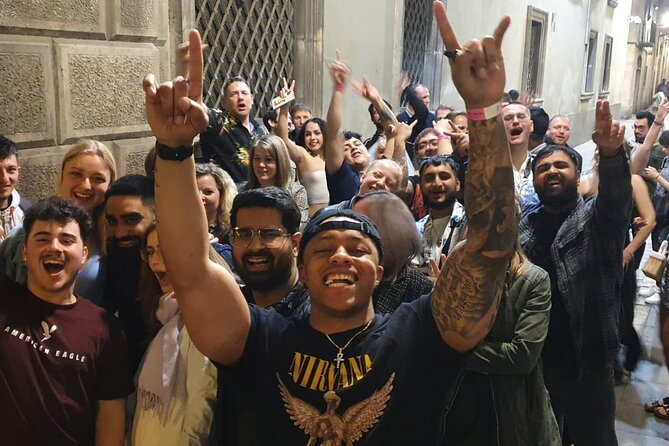 Barcelona speakeasy tapas pub crawl with hidden bars - A salsa bar and a club finale, the part you should decide on in advance