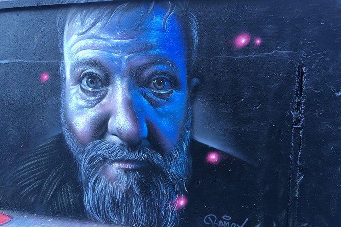 Barcelona Street Art and Graffitti Bicycle Tour - Who this tour fits best