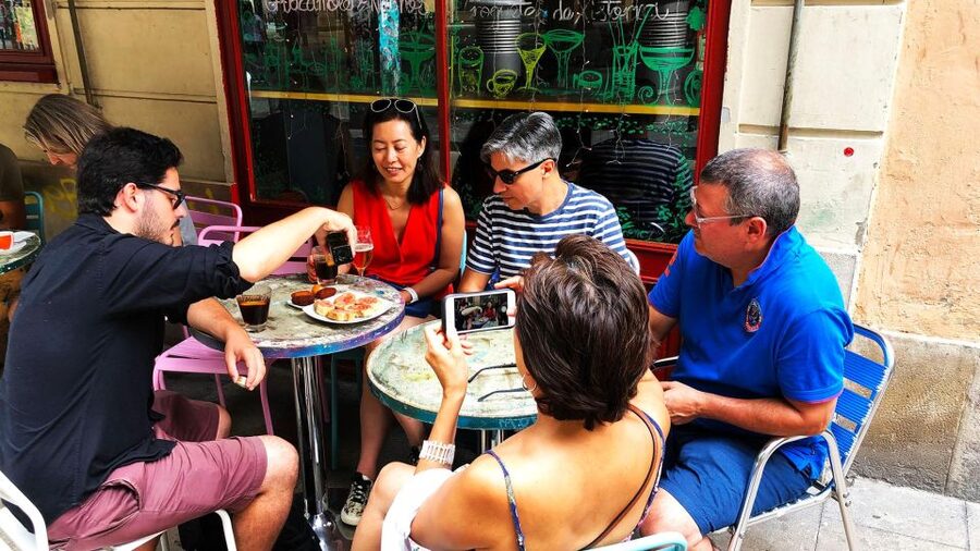 Barcelona: Street Food & Sightseeing Tour with Local Market - A family-run business stop, and why it feels more local