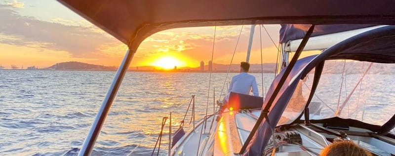 Barcelona: Sunset Boat Trip with Cava Wine and Snacks - Key Things That Make This Barcelona Sunset Boat Trip Worth It