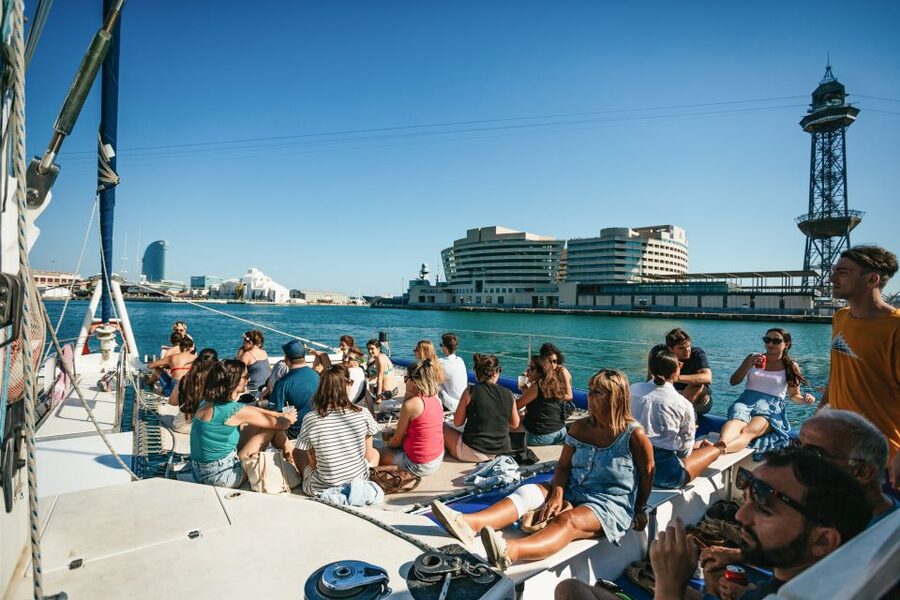 Barcelona: Sunset Catamaran Cruise with Live Music - Dress like it is a cool evening, because the sea has opinions