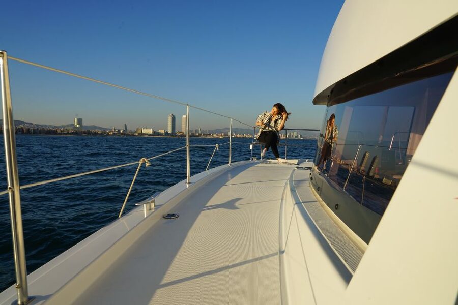 Barcelona: Sunset Catamaran Experience w/ optional Dinner - Optional Dinner with Chef On Board: When to Choose It
