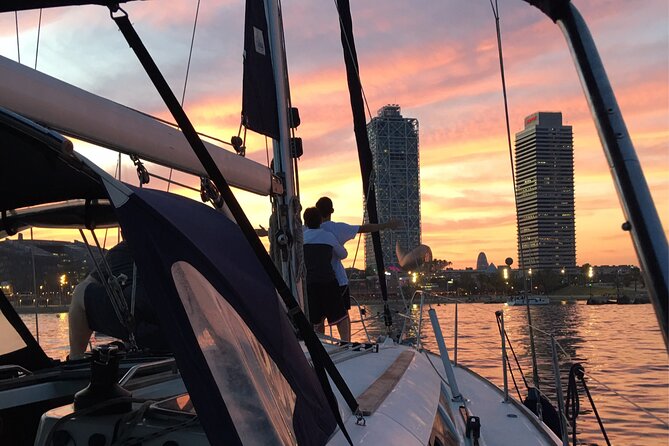 Barcelona Sunset Cruise with Open Bar of Cava and Snacks - Getting to Moll de Mestral without stress