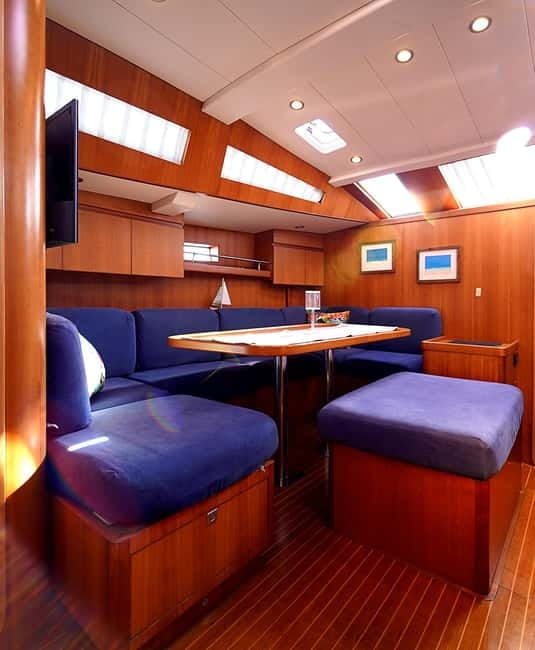 Barcelona: Sunset or Afternoon Yacht Cruise with Drinks - Two hours on the water: pacing, timing, and how it feels from start to finish