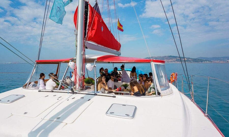 Barcelona: Sunset or Day Catamaran Cruise with Tapa & Drink - The included tapa and drink: what you really get