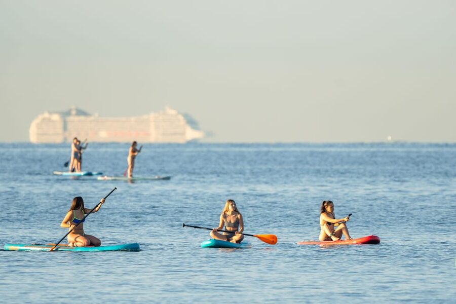 Barcelona: Sunset Paddleboarding Experience with 1 Beer - Why this Barceloneta sunset paddle works so well