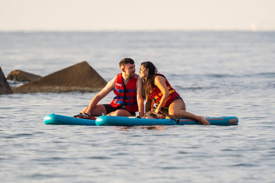 Barcelona: Sunset Paddleboarding Experience with 1 Beer - Price and value: is $35 fair for a Barcelona sunset paddle?