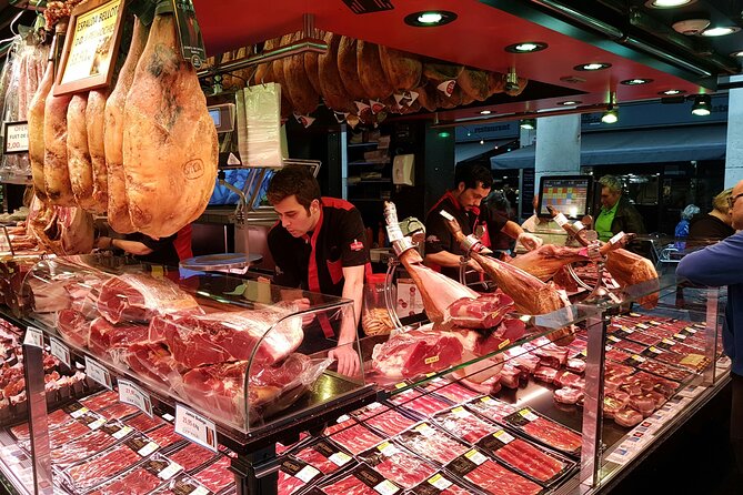Barcelona tailored tapas & drinks tour with a native guide - Where the tour can start: meeting point and pickup reality
