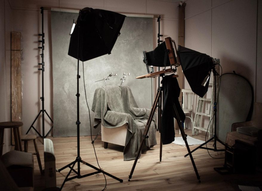 Barcelona: Take your portrait with a 19th century process - A 19th-century metal-plate portrait in Barcelonas Gothic Quarter