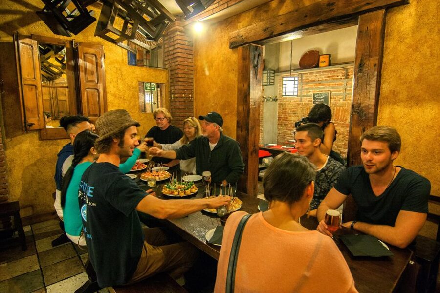 Barcelona Tapas 3-Hour Bike Tour - Tapas by the sea: 4 plates and a drink that actually count