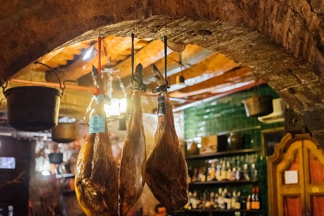 Barcelona Tapas and Wine Private Walking Tour - Passeig del Colom: a quick connector between two worlds