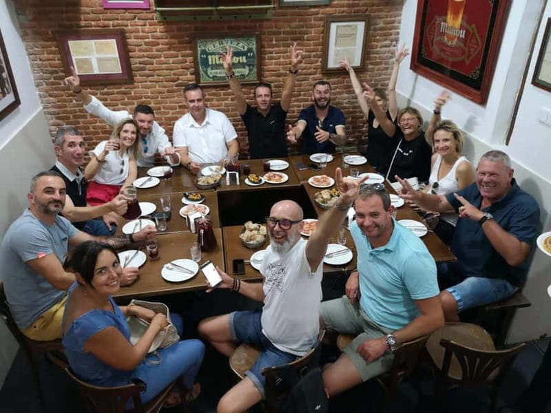 Barcelona: Tapas Crawl full meal & drinks all included - Why the small group size feels different