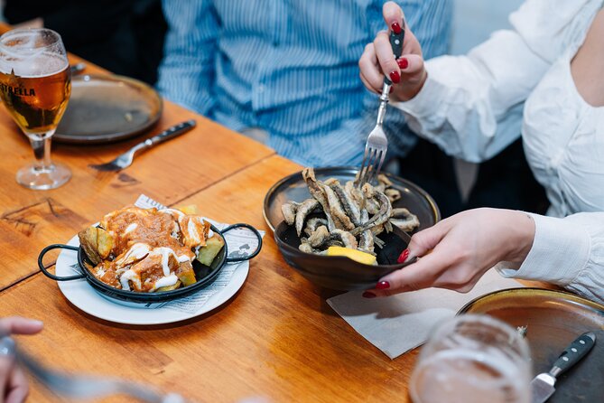 Barcelona Tapas Food Walking Tour with Wine in El Born - Why This El Born and Gothic Quarter Tapas Walk Feels Like a Real Night Out