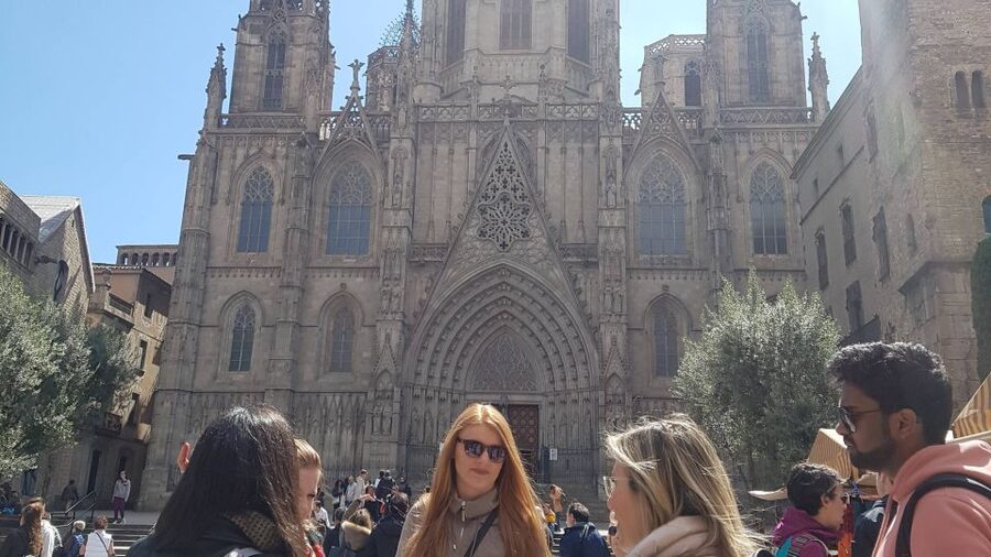 Barcelona: Tapas & Picasso Museum Guided Walking Tour - What to Expect on the Walking Portion (and What to Wear)