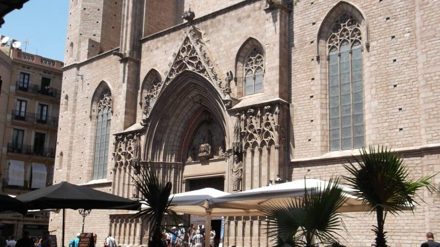 Barcelona: Tapas & Picasso Museum Guided Walking Tour - Stop Three: Catalan and Spanish Meat Dishes to Finish Strong