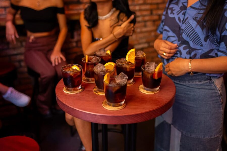 Barcelona: Tapas Tour with Food Tastings and Drinks - Meeting point at Correos y Telégrafos: start smart, not sprinty