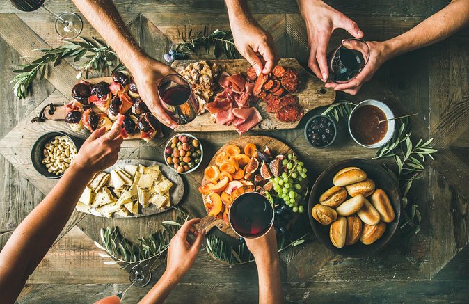 Barcelona: Tapas & Wine, Private Tour in Traditional Taverns - Tapear in Barcelona, and why it feels different at night