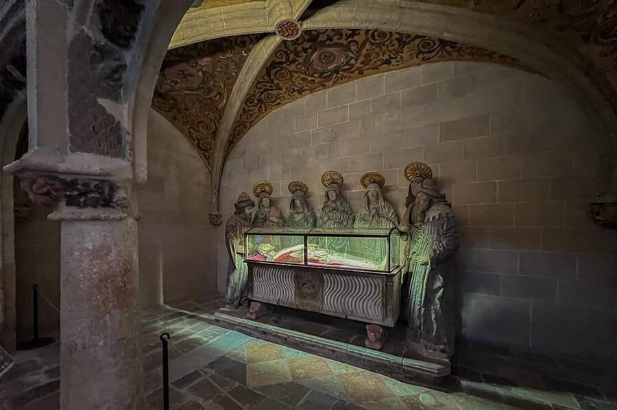 Barcelona: Tarragona & Sitges Guided Day Trip with Transfers - Price and value: what $224 per person buys you