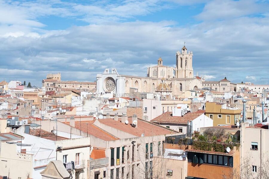 Barcelona: Tarragona & Sitges Guided Day Trip with Transfers - Why Tarragona and Sitges is a smart switch from staying in Barcelona