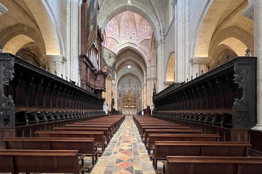 Barcelona: Tarragona & Sitges Guided Day Trip with Transfers - Inside Santa Tecla cathedral, where layers of time show up fast