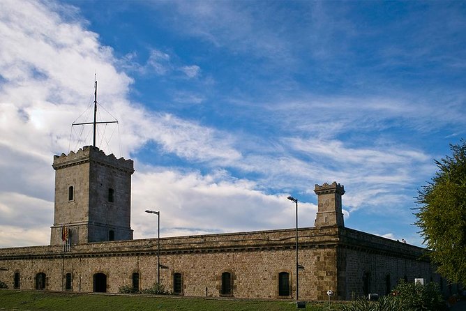 Barcelona: Teleferic de Montjuic Admission Ticket - Stop: Telefèric de Montjuïc and the castle viewpoints