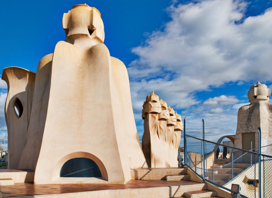Barcelona: The Genuis of Gaudi & Modernist Architects Tour - The “hidden gem” stop (15 minutes): what it teaches you