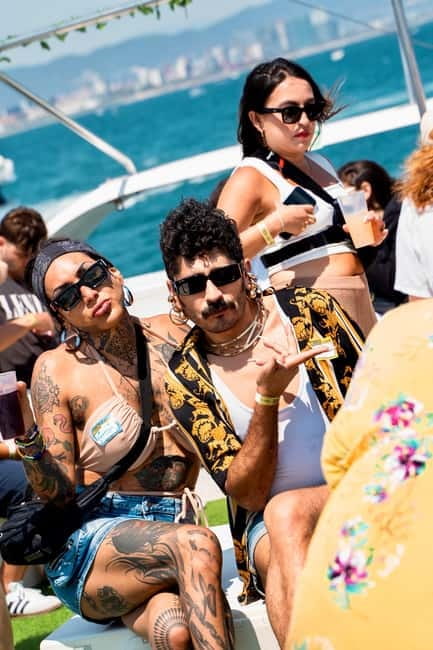 Barcelona: The Original Barcelona Boat Party - Drinks on board and how the value actually works