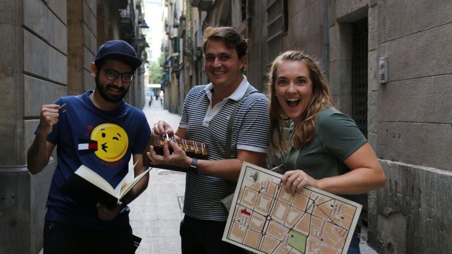 Barcelona: "The Secret of Cerdà" Treasure Hunt Walking Tour - The core experience, from clue map to treasure box
