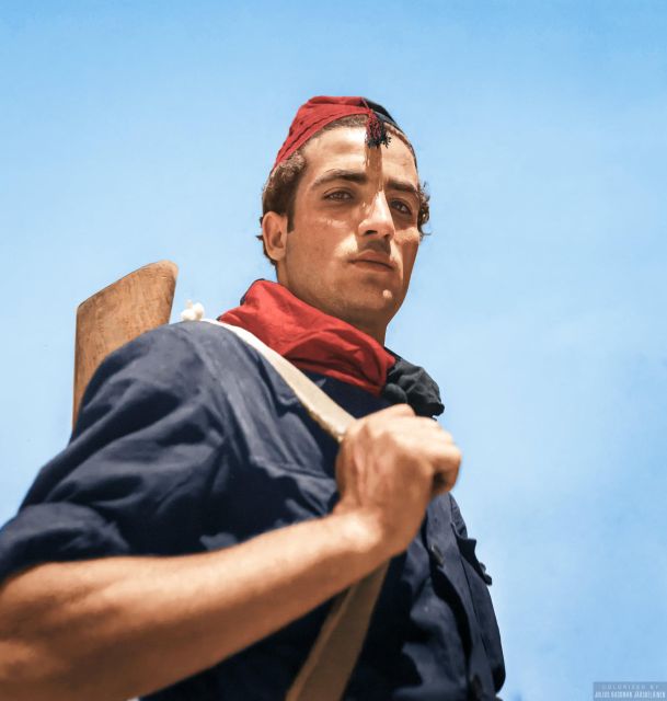 Barcelona: The Spanish Civil War Historical Walking Tour - Franco’s dictatorship legacy and how Spain handles memory today
