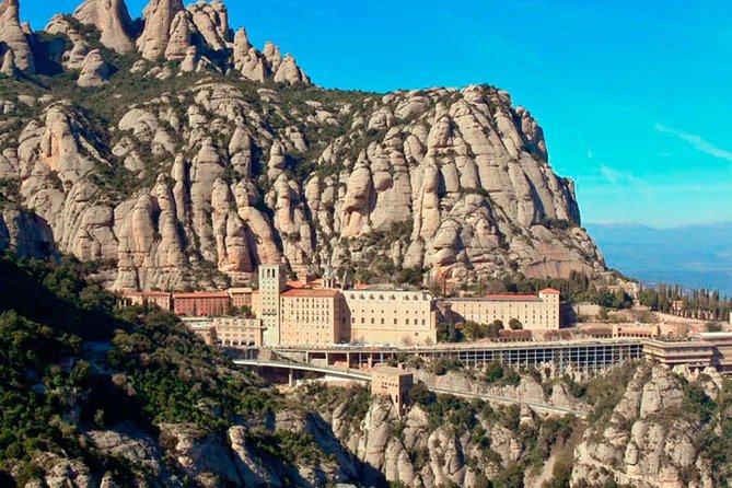 Barcelona to Montserrat Monastery: Tour, Transfers & Basilica - Stop 3: Montserrat viewpoints and the walkable choices that decide your experience