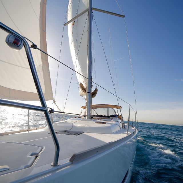 Barcelona: Two-Hour Midday or Sunset Sailing Cruise - Who this cruise is best for