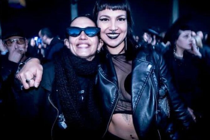 Barcelona Underground Clubbing Experience with Locals - Meeting Patricia and Alba: how the night stays smooth