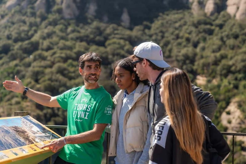 Barcelona: Walking and Horse Riding Day-Trip in Montserrat - Horseback riding from the ranch: the main event