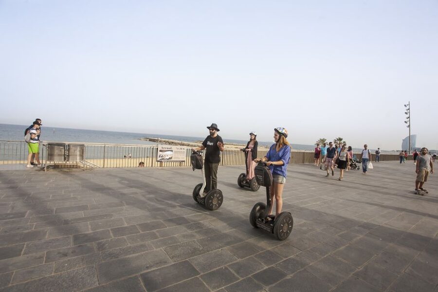 Barcelona: Welcome to Barcelona Segway Tour - Arc de Triomf and Parc de la Ciutadella: the reset button