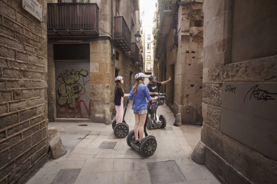 Barcelona: Welcome to Barcelona Segway Tour - Where the route shines: Gothic Quarter to the waterline