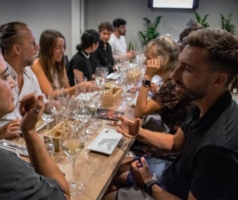 Barcelona: Wine Tasting and Tapas 5-Course Pairing Dinner - The 2.5-hour flow: aperitif to dessert, with 5 tapas courses matched to 5 wines