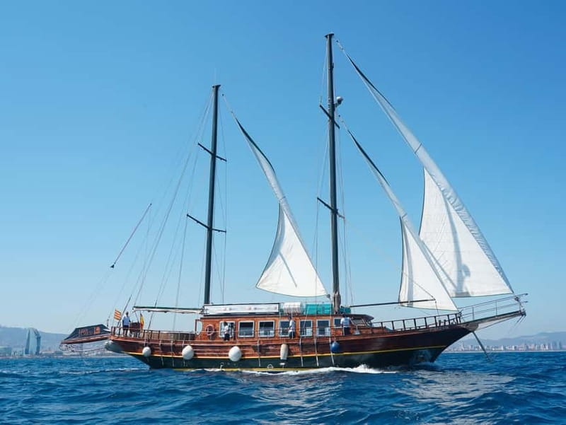 Barcelona: Wooden Boat Sailing with Tapa and Welcome Drink - Key things to know before you go