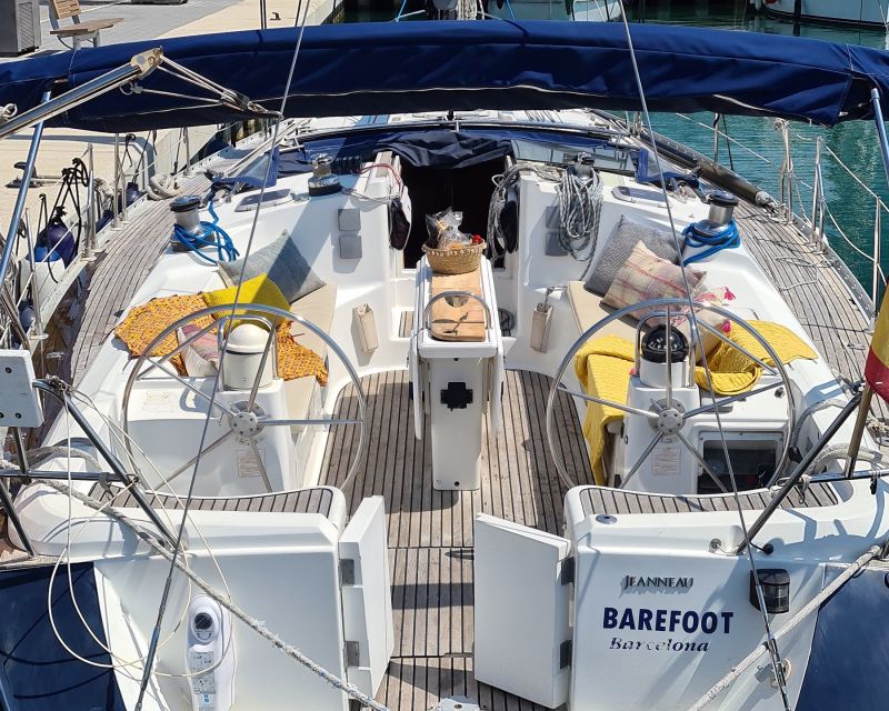 Barefoot: Private sailing cruise in Barcelona - The Cruise Itself: Barcelona’s Coastline Views From the Deck