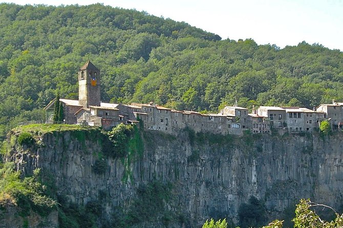 Besalu & 3 Medieval Towns Small Group Tour with Hotel Pick-Up - The guide factor: names you might recognize, and what to watch for