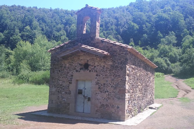 Besalu,Banyoles Lake & Garrotxa Volcanoes Small Group from Girona - Stop 3, Volcan de Santa Margarida and the crater church walk