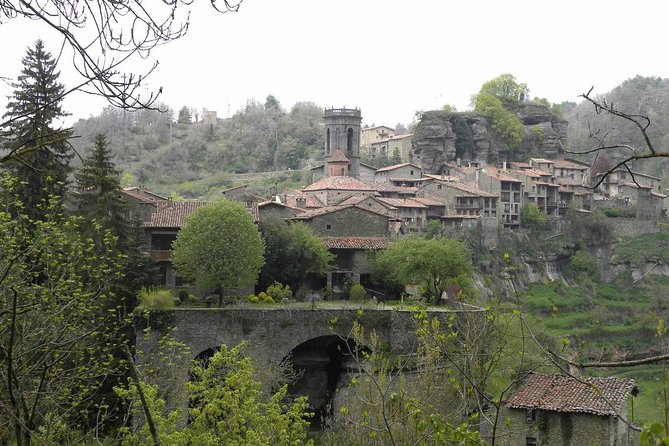 Besalú, Rupit & Vic Private Tour small group and hotel pick up from Barcelona - Rupit, a medieval village stop you can slow down in