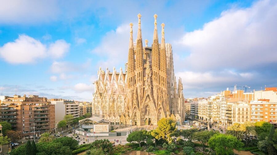 Best of Barcelona: Private Walking Tour with a Local - Key things to look for before you book
