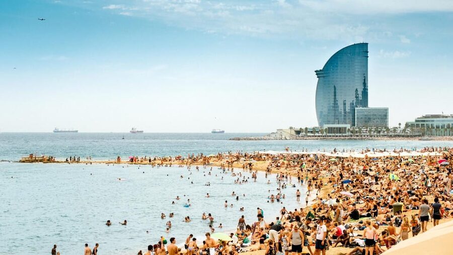 Best of Barcelona: Private Walking Tour with a Local - Guide style: resident advice, plus a real example with Pau