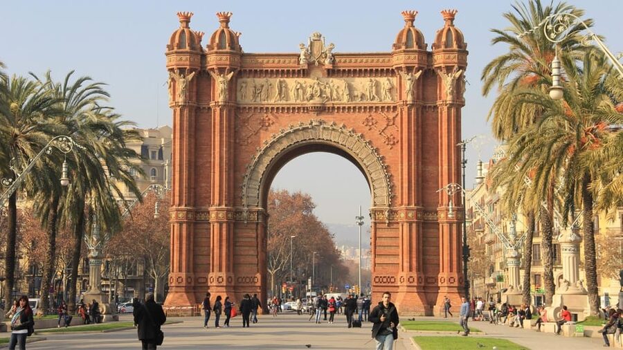 Best of Barcelona: Private Walking Tour with a Local - Price and what you really get for about $30