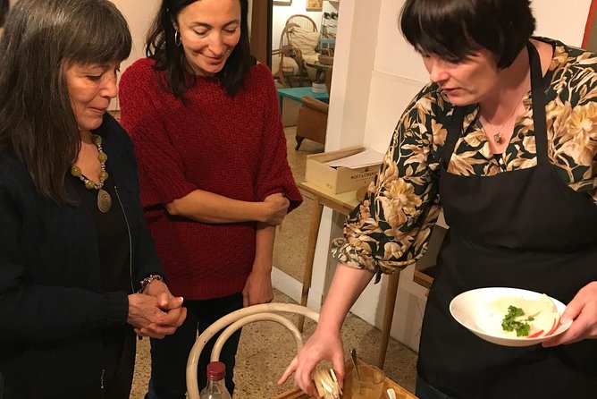 Build A Catalan Charcuterie Cheese Board & Wine Pairing (V/VG Options) - Why a no-cooking Catalan board is a smart Barcelona plan