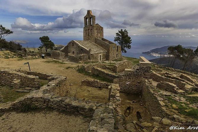 Cadaques and St Pere de Rodes Monastery small group from Girona - Saint Pere de Rodes monastery, Romanesque scale with sea views