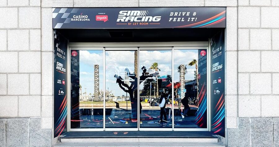 Casino Barcelona – Car Racing Simulator + Welcome Drink - Timing, meeting point, and what to bring