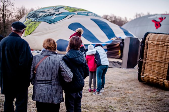 Catalonia Hot Air Balloon Ride and Breakfast over the Volcanoes of la Garrotxa - What You’ll See During the Flight: Pyrenees, Volcano Stops, and Crater Views